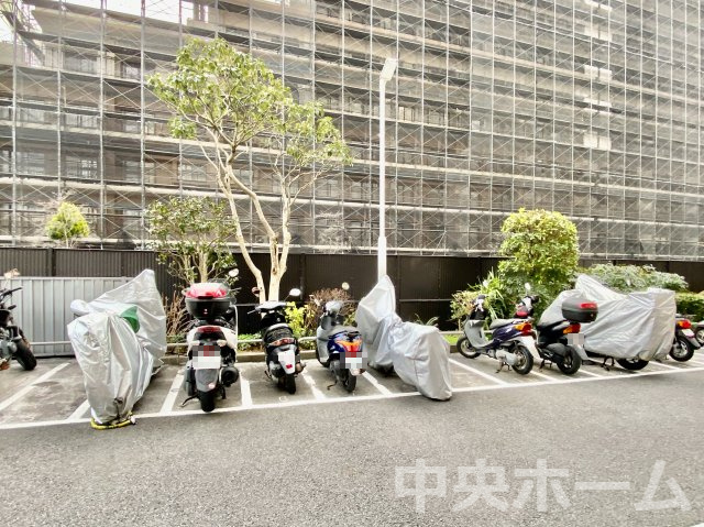 ダイアパレス東砂のその他共用部分|【バイク置場】最新の空き状況や費用などの詳細は担当スタッフまでお問い合わせください。
