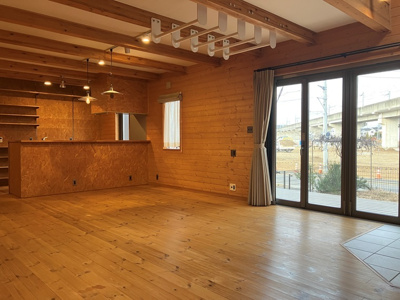 【居間・リビング】 | 正連寺戸建