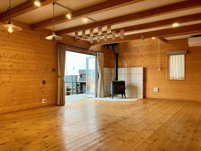 正連寺戸建の居間・リビング