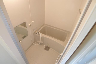 【浴室】 | メゾンミルフィーユ