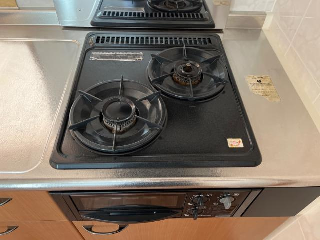 コスモスイートのキッチン|2口コンロ