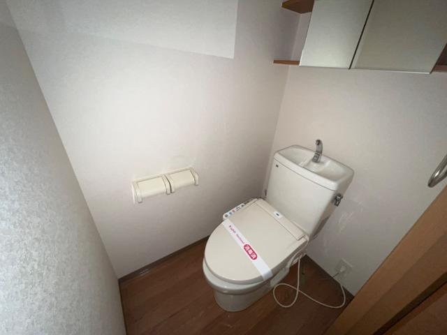 コスモスイートのトイレ|シャワー付トイレ