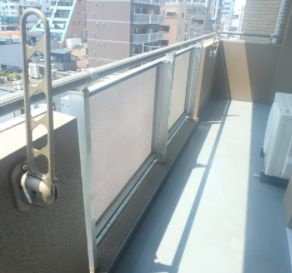 【バルコニー】 | グリーンコート | バルコニーからの眺めを楽しみながら食事をしませんか