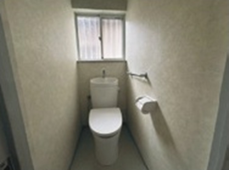 中古戸建　熊谷市万吉572-72（リフォーム住宅）のトイレ