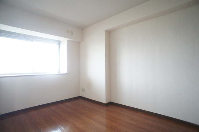 サンシャインパレスの寝室