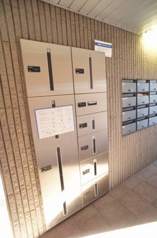 サンシャインパレスのその他共用部分|便利な宅配ボックス付き