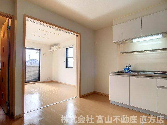 エテルノ　フェリーチェⅠの居間・リビング