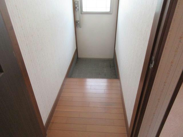 札内グリーンハイツの玄関