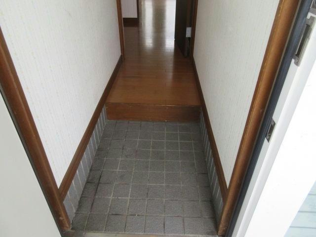 札内グリーンハイツの玄関