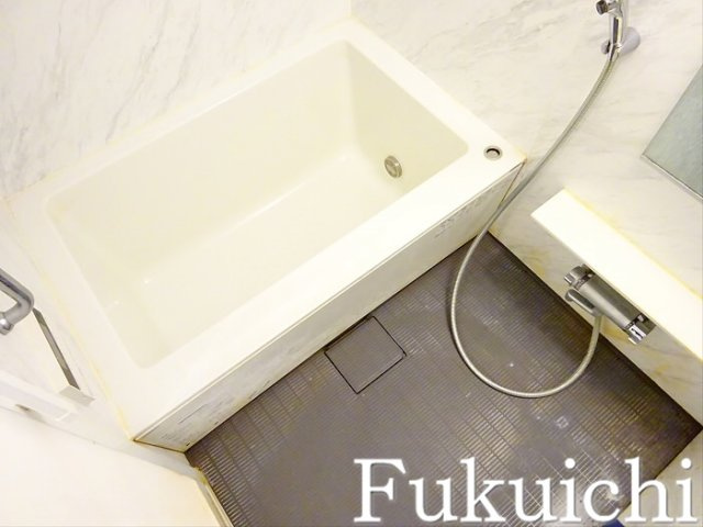 ガーデンヒルズ柿ノ木坂の浴室