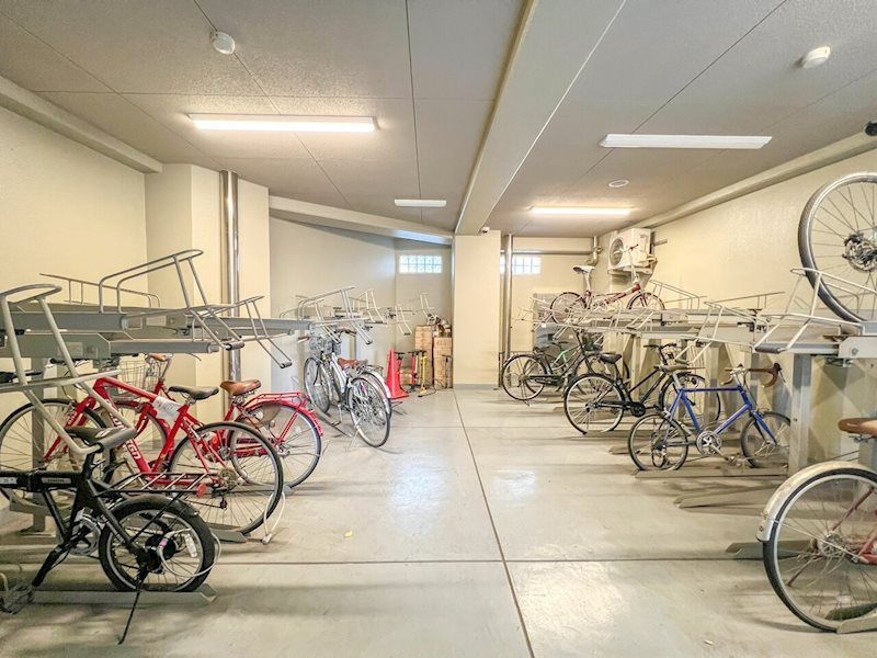 ステージファースト三軒茶屋Ⅱの駐車場