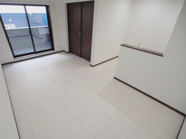 フォレスト青崎の居間・リビング