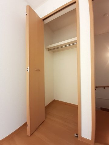 メゾンアモロッソⅠ番館　　刈谷市近郊の賃貸はクラスホーム刈谷店の収納|ちょっとした収納スペースも充実しています