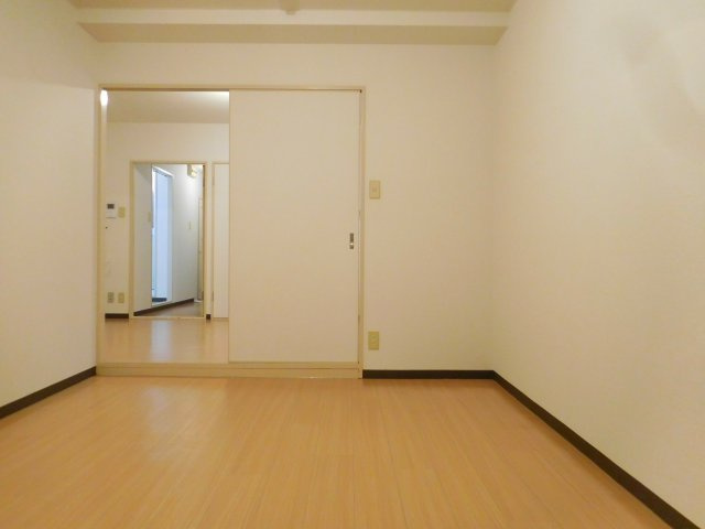 大川マンションの居間・リビング