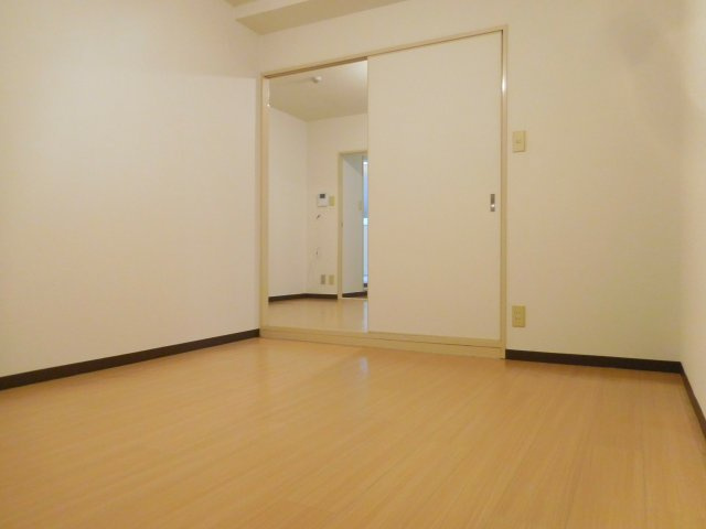 大川マンションの居間・リビング