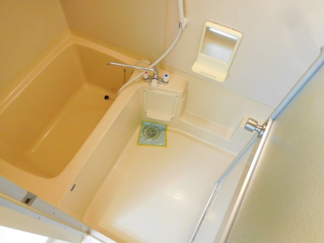 大川マンションの浴室