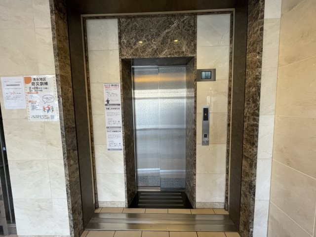 アルファステイツ城北御幸の設備|エレベーターです。