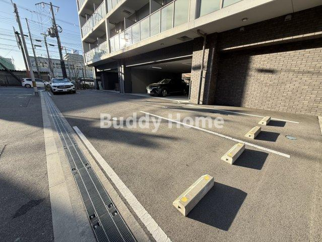 アービングNeo平野駅前の駐車場