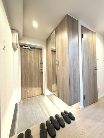 サーム北七条の玄関