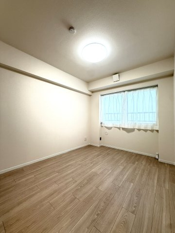 サーム北七条の洋室