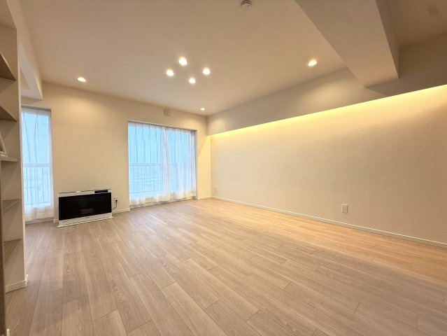 サーム北七条の居間・リビング