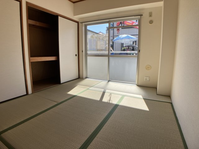 クレール市川の和室