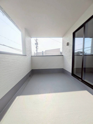 【バルコニー】 | KEIAI GRACE西里町1期 | キャンペーン対象物件です♪詳細は弊社ホームページもしくはスタッフまでお気軽にお問合せ下さいませ♪ お役に立てる自信があります♪