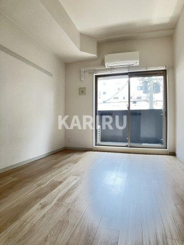 プレサンス玉造駅前の居間・リビング