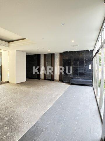 プレサンス玉造駅前のロビー