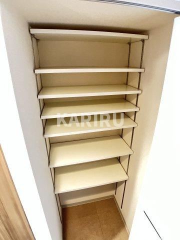 プレサンス玉造駅前の収納