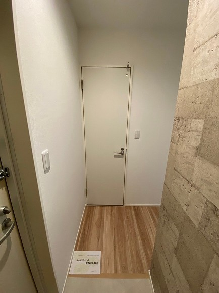 ＭＯＶＥ桜本町SOUTHの玄関