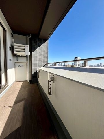 レジディア西麻布のバルコニー