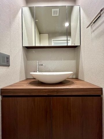 レジディア西麻布の独立洗面台