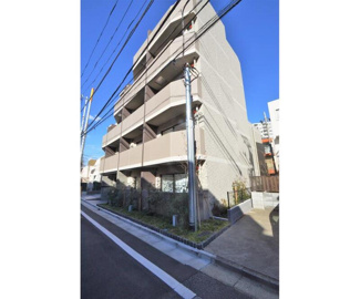 【外観】 | 鉄筋コンクリート造のがっちりとした建物。
