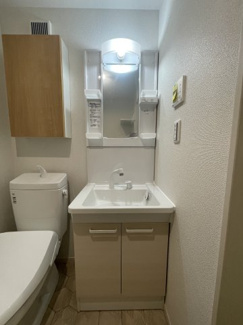 【独立洗面台】 | アサナミ追浜 | 独立洗面化粧台が付いています