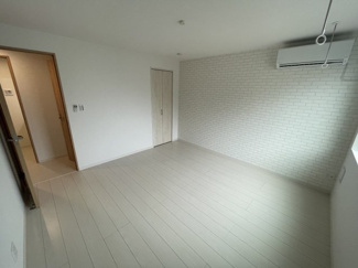 【洋室】 | アサナミ追浜 | スタンダードな洋室です