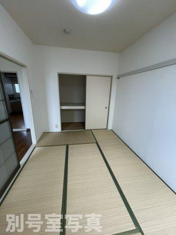 コートビレッジ藤山台の和室