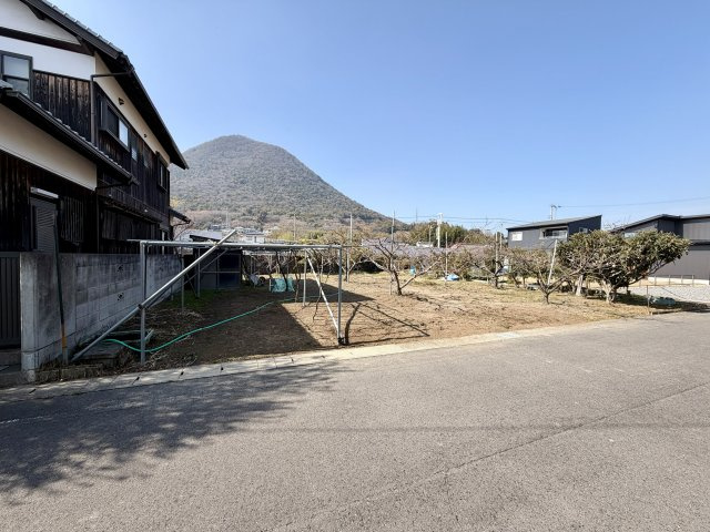 丸亀市飯山町　売土地（南）