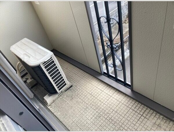 ボンヌ・シャンス　Aのバルコニー