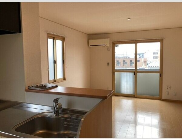 ボンヌ・シャンス　Aの居間・リビング