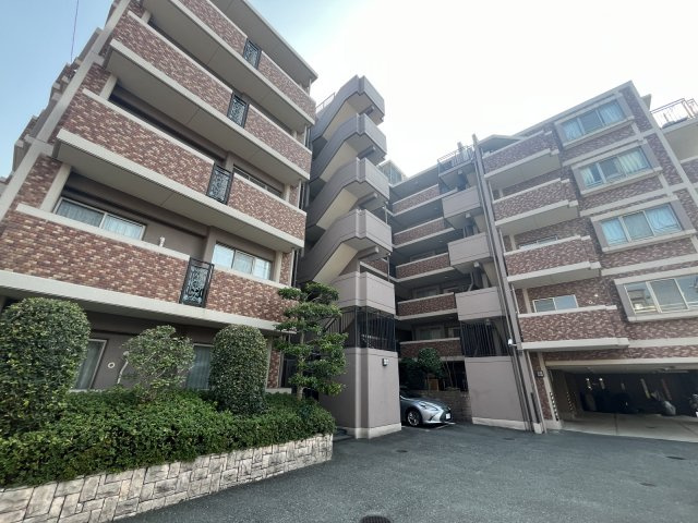 モントーレ地行ガーデンの外観