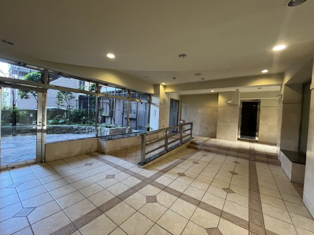 モントーレ地行ガーデンのエントランス