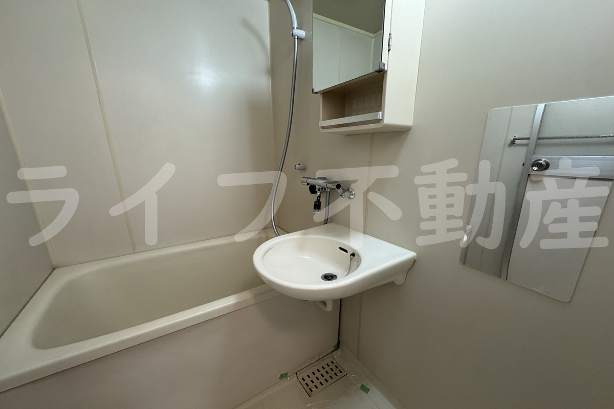 キャッスル西長田の浴室|日々の暮らしに欠かせないお風呂です