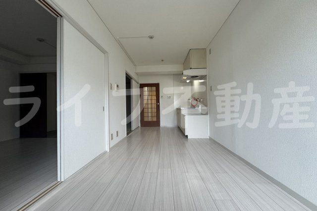 キャッスル西長田の居間・リビング|リビングです