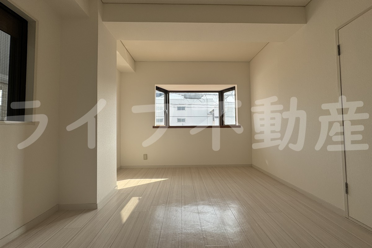 キャッスル西長田の洋室|個人の部屋や寝室として使える洋室です