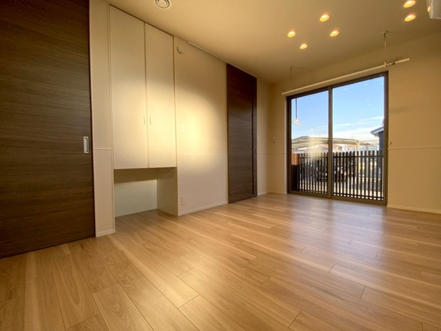 エマーサの居間・リビング