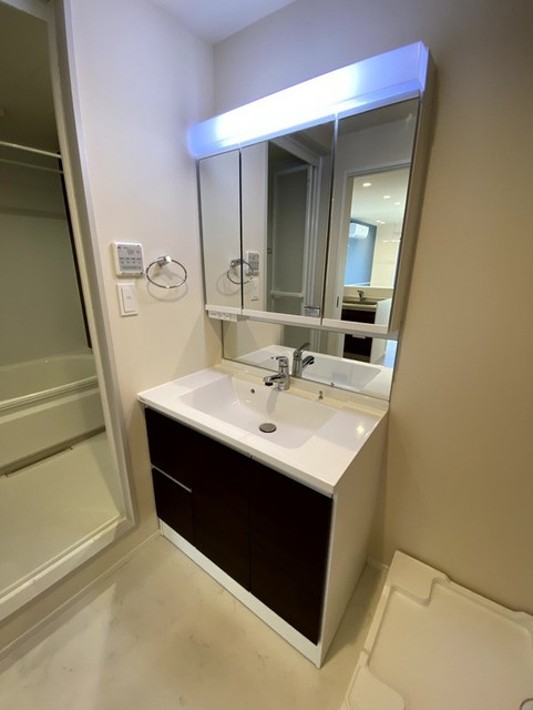 エマーサの独立洗面台