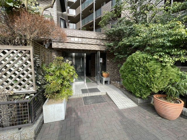 鵜野森グリーンヒルズのエントランス