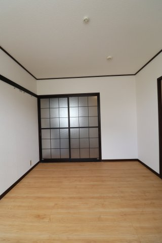 サンハイツ村井Aのトイレ|別部屋の写真です。