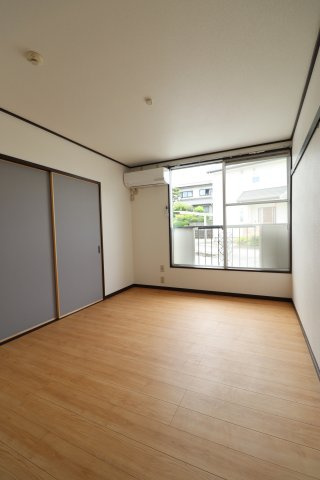 サンハイツ村井Aの設備|別部屋の写真です。